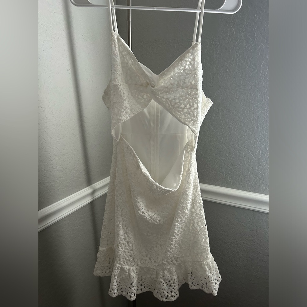 Open front White dress🤍🤍